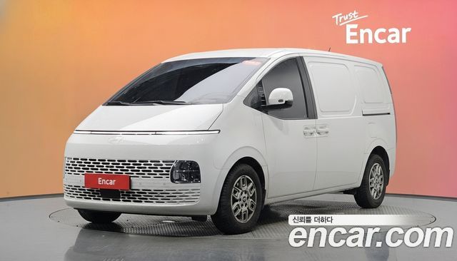 Hyundai Staria 2025