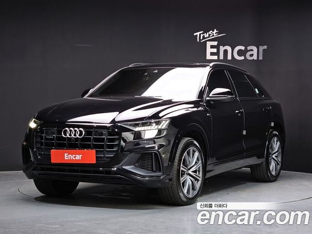 Audi Q8 2021