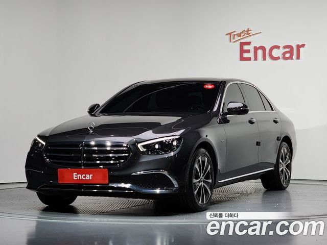 Mercedes-Benz E-Class 2021