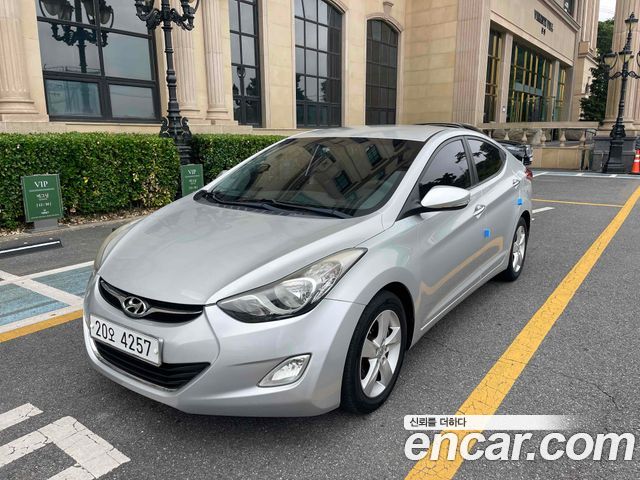 Hyundai AVANTE 2011