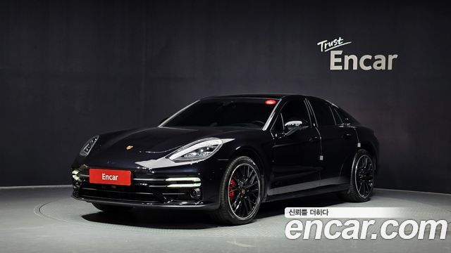 Porsche Panamera 2023