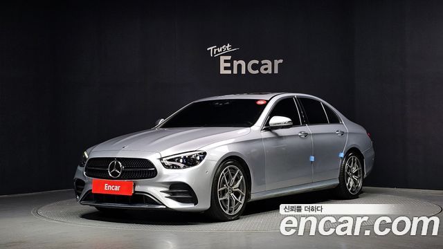 Mercedes-Benz E-Class 2022