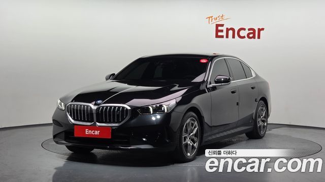BMW i5 2025