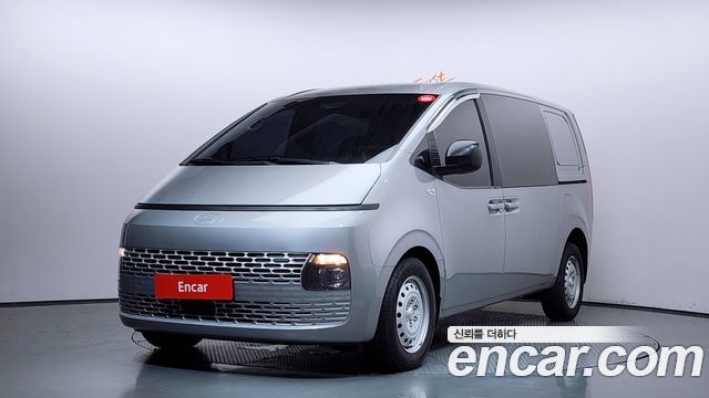 Hyundai Staria 2025