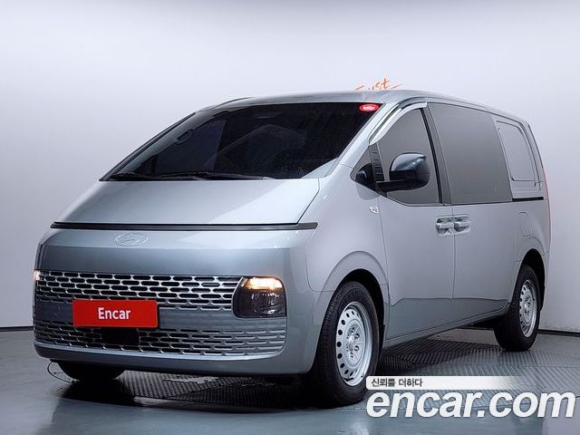 Hyundai Staria 2025