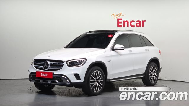 Mercedes-Benz GLC-Class 2021