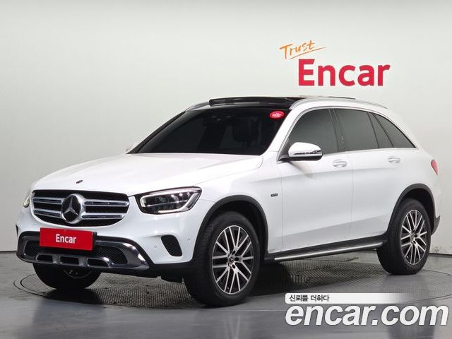Mercedes-Benz GLC-Class 2021