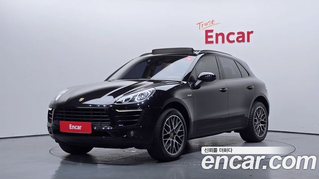 Porsche Macan 2015