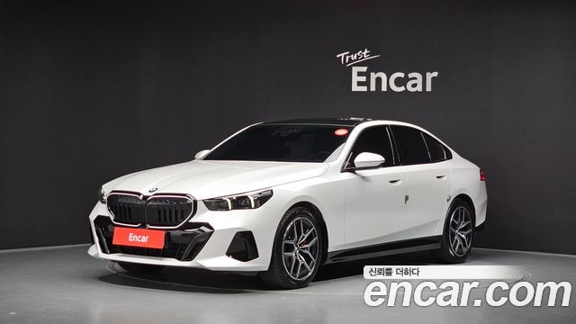 BMW 5-Series 2025