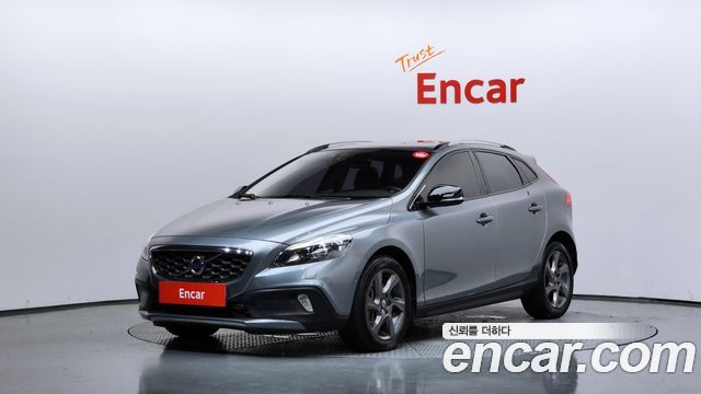 Volvo V40 2016