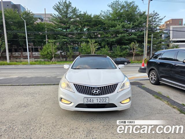 Hyundai Grandeur 2012