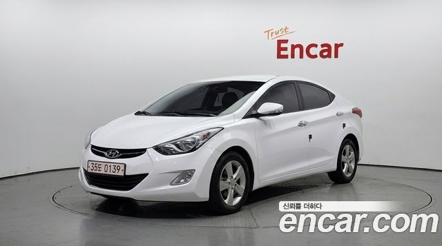 Hyundai AVANTE 2012