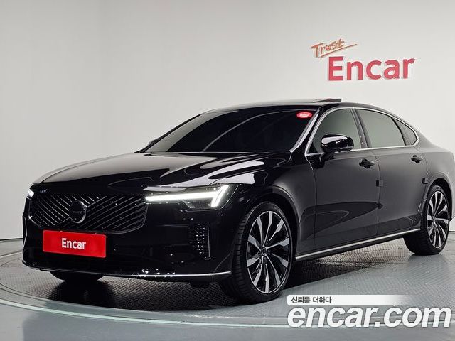Volvo S90 2026