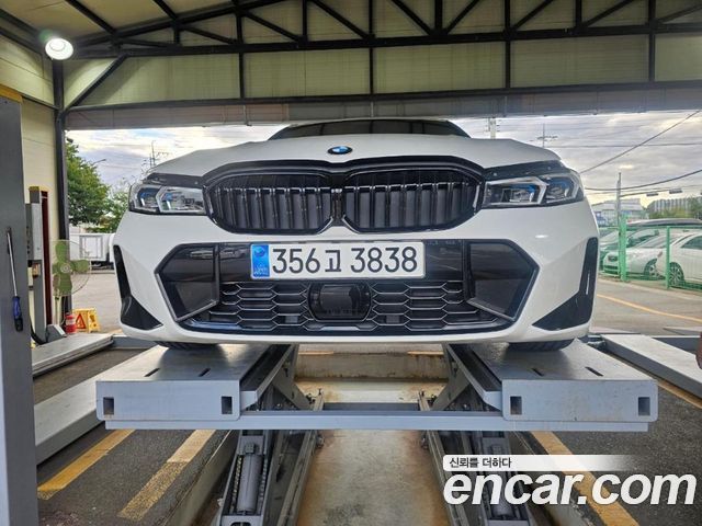 BMW 3-Series 2023