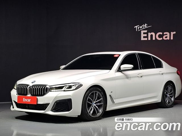 BMW 5-Series 2022