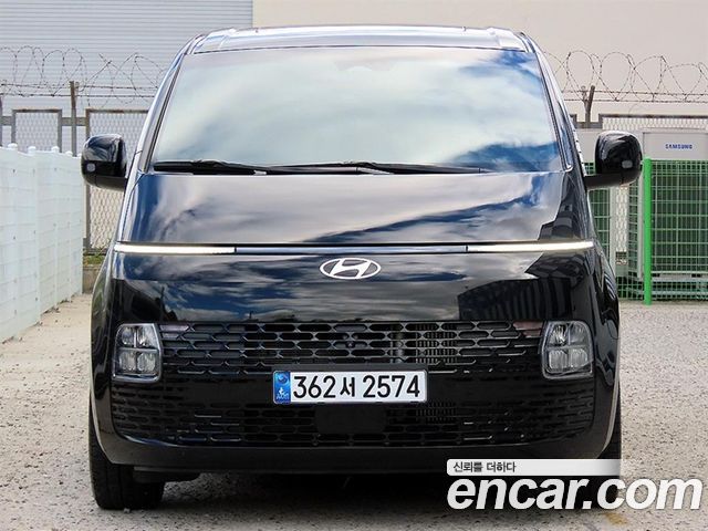 Hyundai Staria 2024