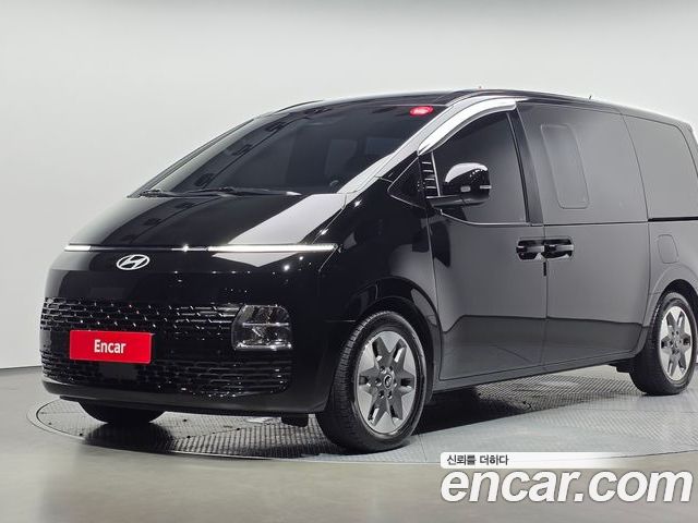 Hyundai Staria 2025