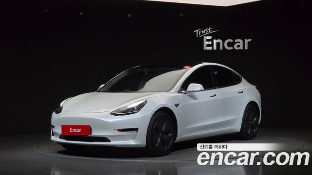 Tesla Model 3 2020