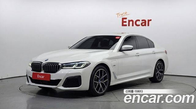 BMW 5-Series 2023