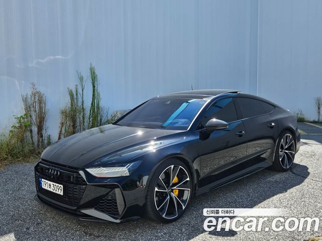 Audi RS7 2021