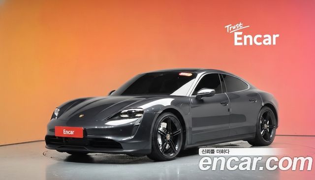 Porsche Taycan 2021