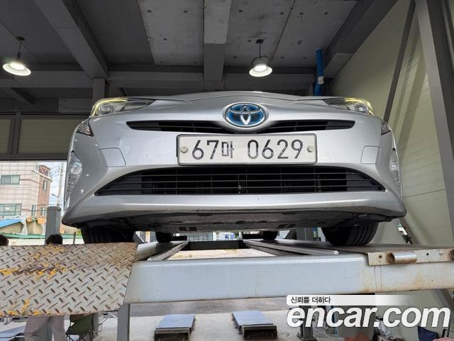 Toyota Prius 2016