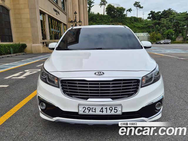 Kia Canival 2015