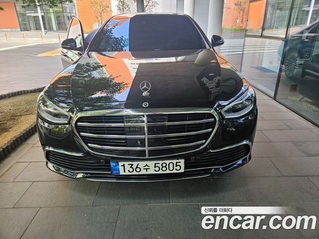 Mercedes-Benz S-Class 2021