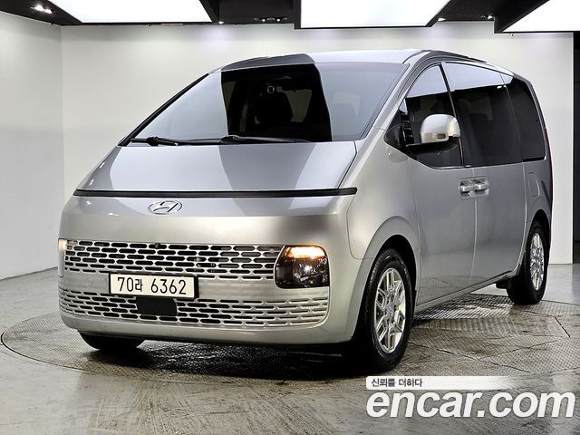 Hyundai Staria 2021