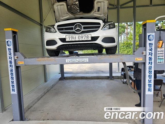 Mercedes-Benz C-Class 2015