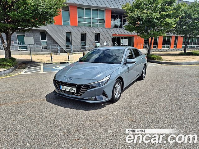 Hyundai AVANTE 2022