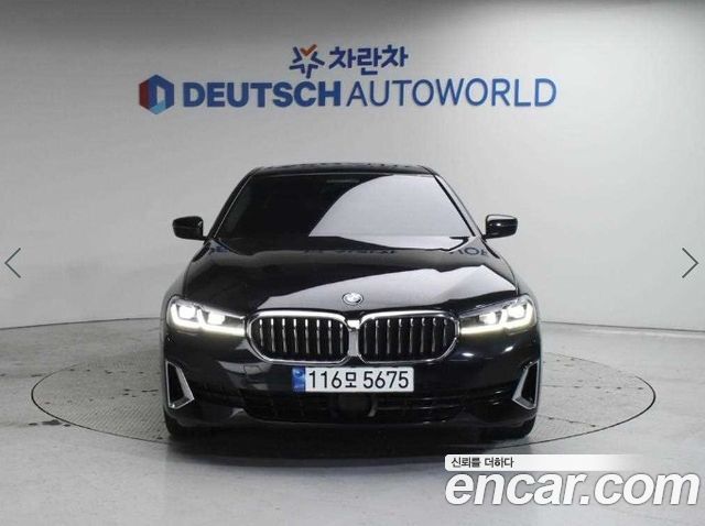 BMW 5-Series 2023