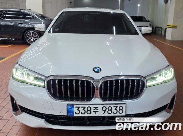 BMW 5-Series 2021