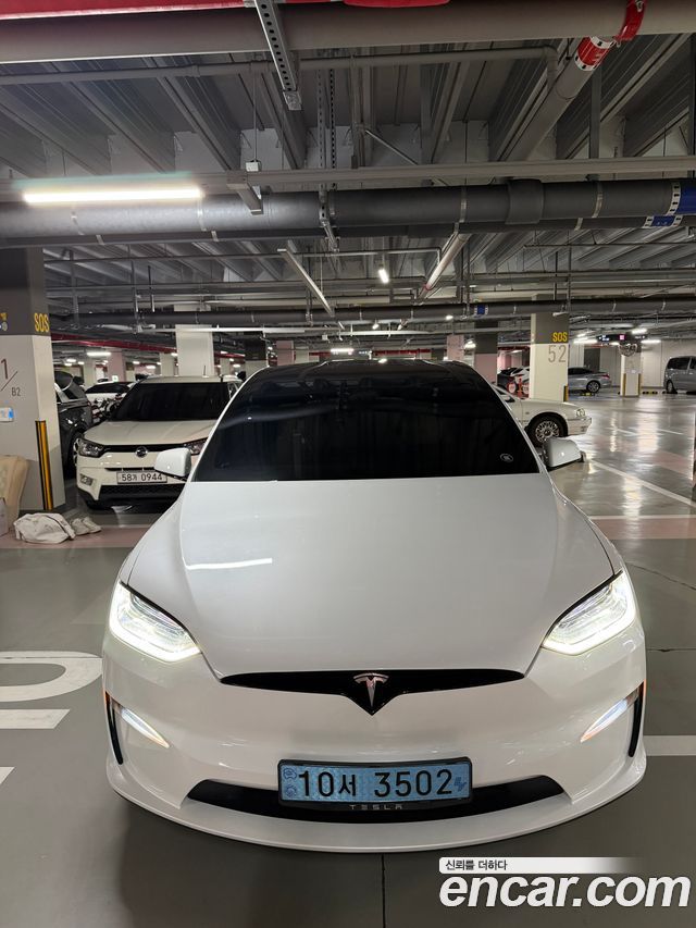 Tesla Model X 2023