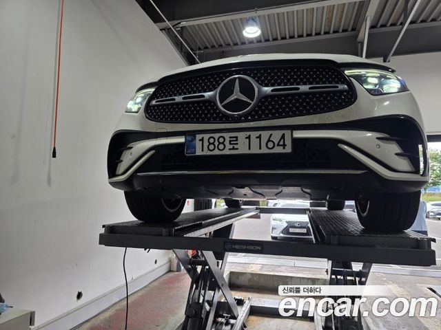 Mercedes-Benz GLC-Class 2024