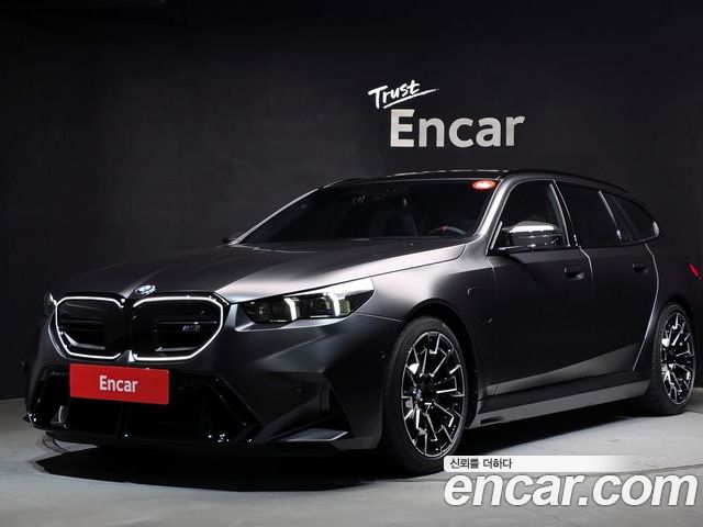 BMW M5 2025