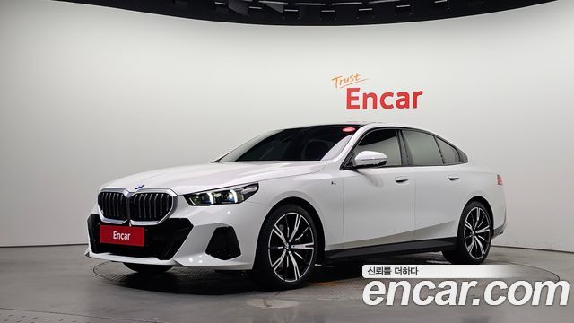BMW 5-Series 2024