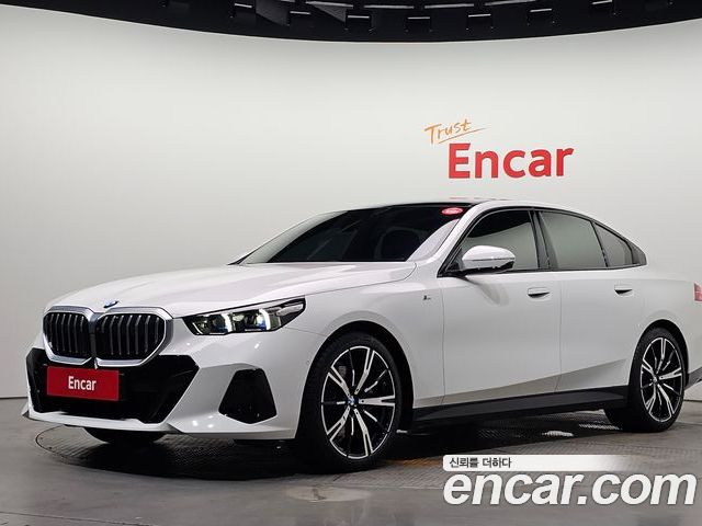 BMW 5-Series 2024