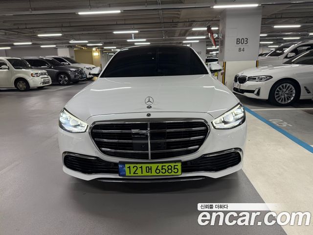 Mercedes-Benz S-Class 2024
