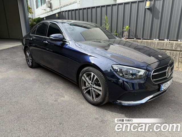 Mercedes-Benz E-Class 2022