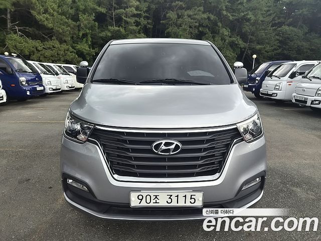 Hyundai Starex 2019