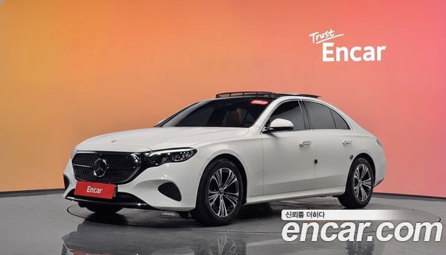 Mercedes-Benz E-Class 2024