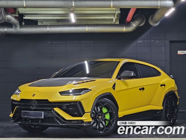 Lamborghini Urus 2024