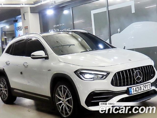 Mercedes-Benz GLA-Class 2021