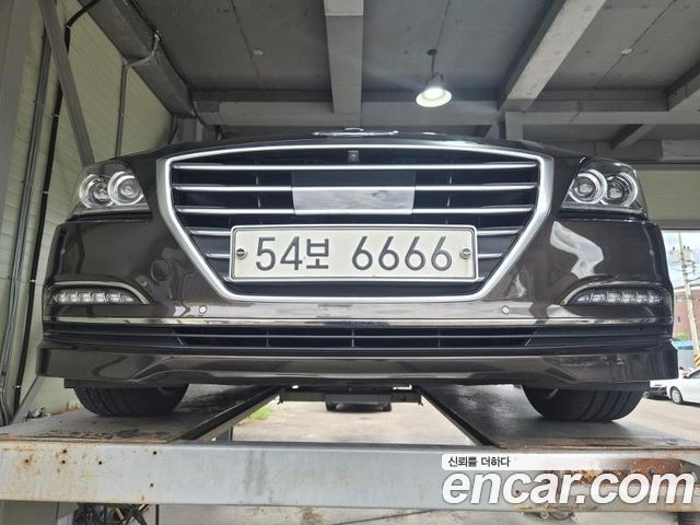 Hyundai Genesis 2015