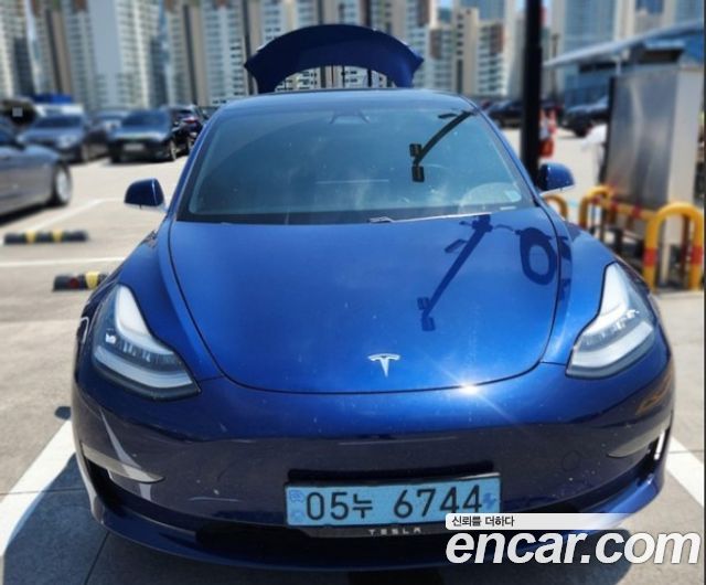 Tesla Model 3 2020