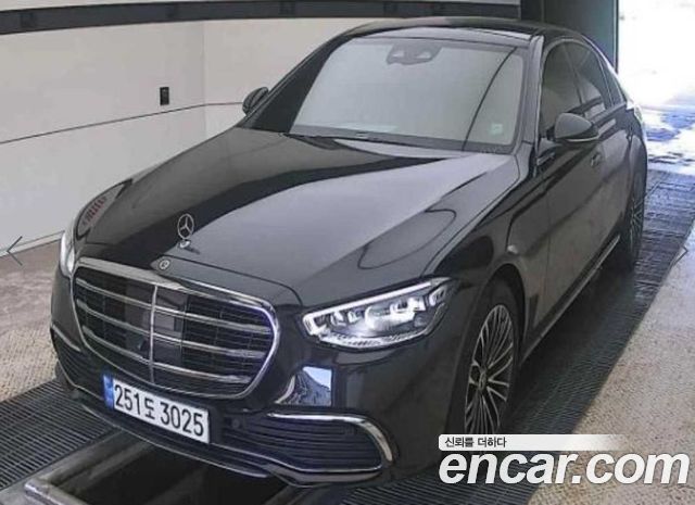Mercedes-Benz S-Class 2021