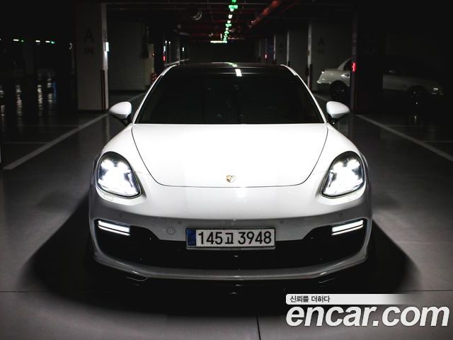 Porsche Panamera 2019