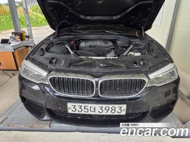 BMW 5-Series 2019
