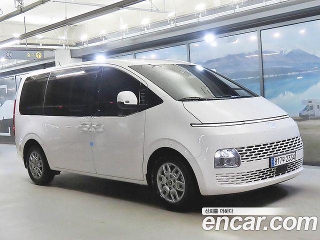 Hyundai Staria 2024